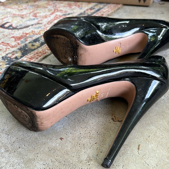 Authentic vintage Prada heels - Picture 2 of 5